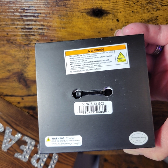 Ed Hardy mens Black Gray Watch - Picture 7 of 8